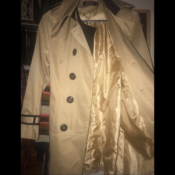 Small Tan Peacoat with Sweater - Picture 2 of 6